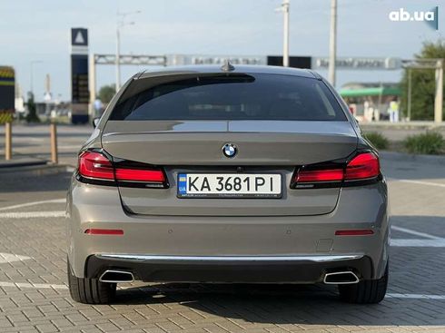 BMW 5 серия 2021 - фото 8