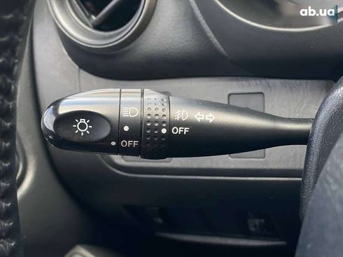 Toyota RAV4 2003 - фото 25