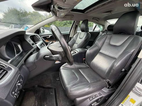 Volvo S60 2015 - фото 13
