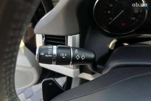 Jaguar XF 2016 - фото 24