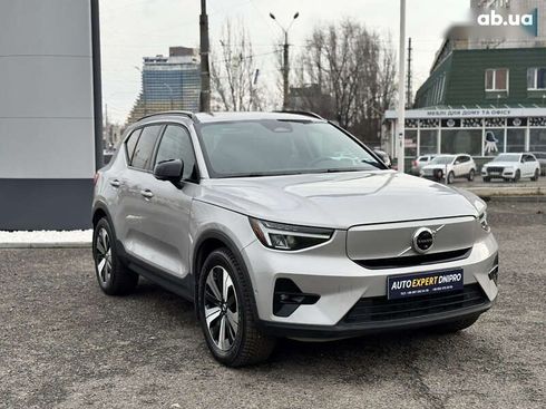 Volvo XC40 2023 - фото 3