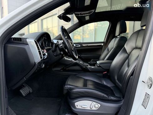 Porsche Cayenne 2016 - фото 17