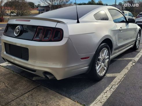 Ford Mustang 2014 серебристый - фото 5