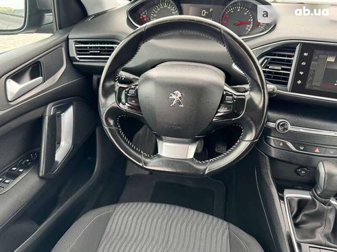 Peugeot 308 2017 - фото 12