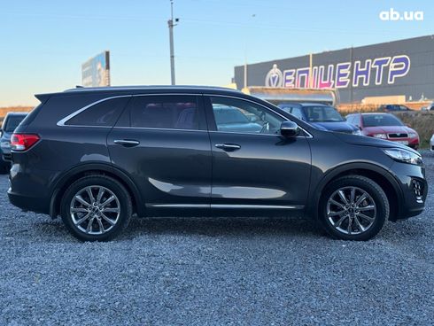 Kia Sorento 2017 серый - фото 10