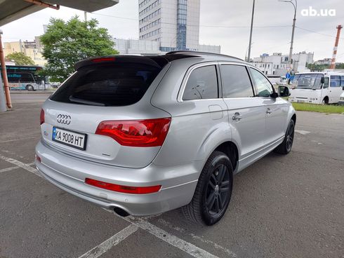 Audi Q7 2010 серый - фото 3