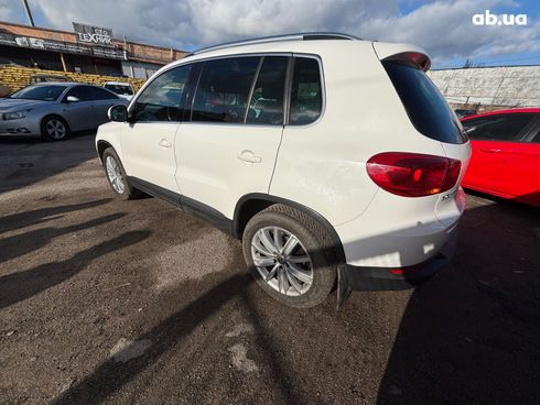 Volkswagen Tiguan 2011 белый - фото 3