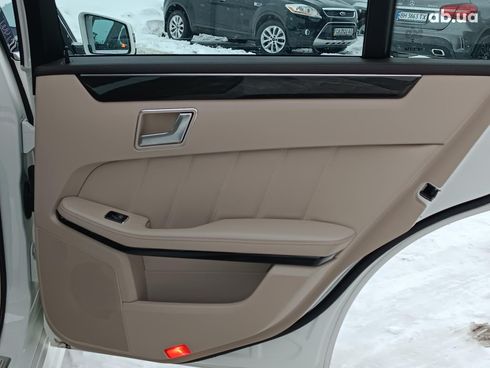 Mercedes-Benz E-Класс 2014 белый - фото 41