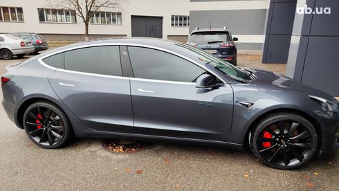 Tesla Model 3 2020 серый - фото 5