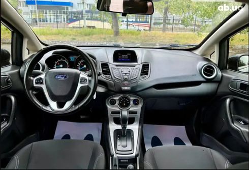 Ford Fiesta 2018 серый - фото 12