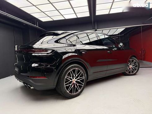 Porsche Cayenne Coupe 2025 - фото 15