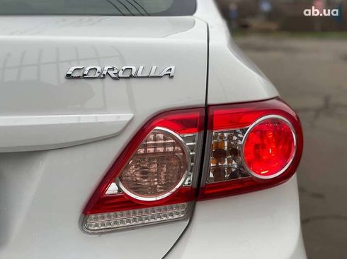 Toyota Corolla 2010 - фото 10