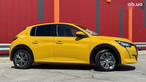 Peugeot e-208 2021 - фото 9