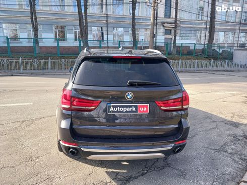 BMW X5 2015 серый - фото 6