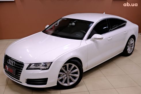Audi A7 2012 белый - фото 2
