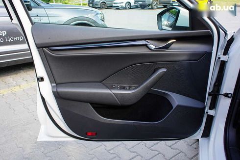 Skoda Octavia 2020 - фото 12