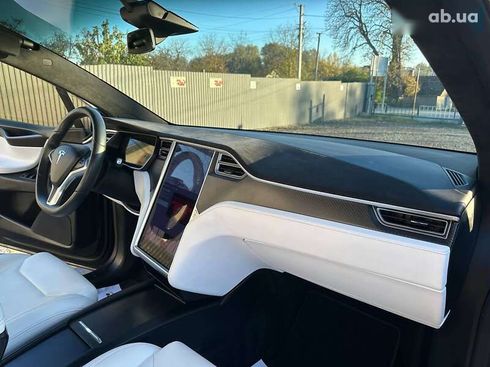 Tesla Model X 2017 - фото 25