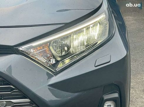 Toyota RAV4 2023 - фото 10