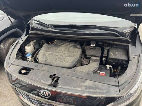 Kia Carnival 2019 - фото 19