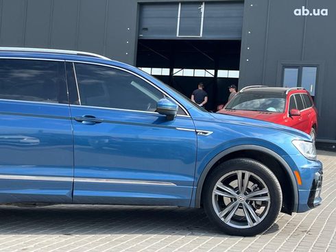 Volkswagen Tiguan 2018 синий - фото 35