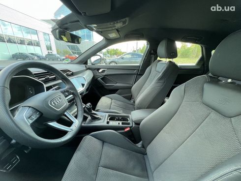 Audi Q3 2022 - фото 11