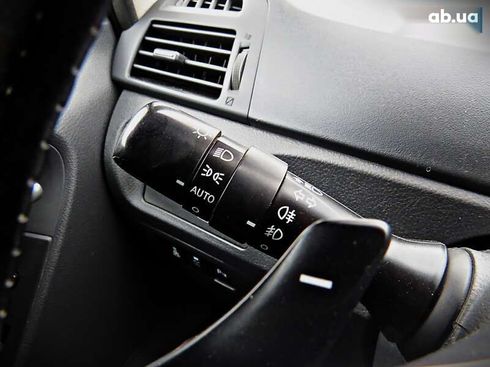 Toyota Verso 2012 - фото 10