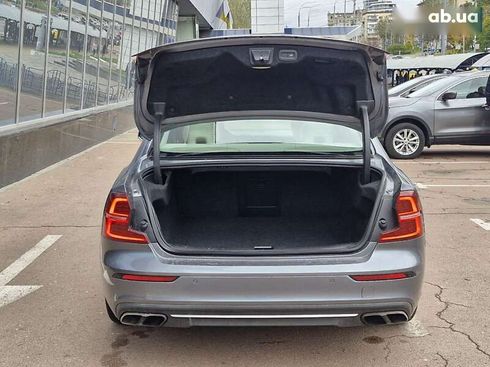 Volvo S60 2018 - фото 26