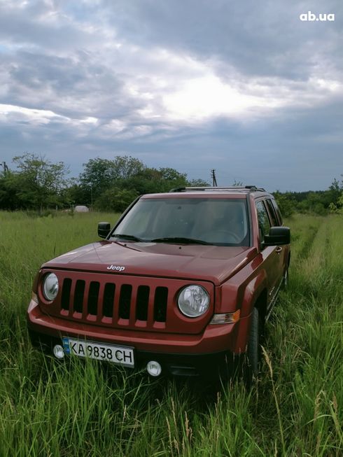 Jeep Patriot 2012 красный - фото 6