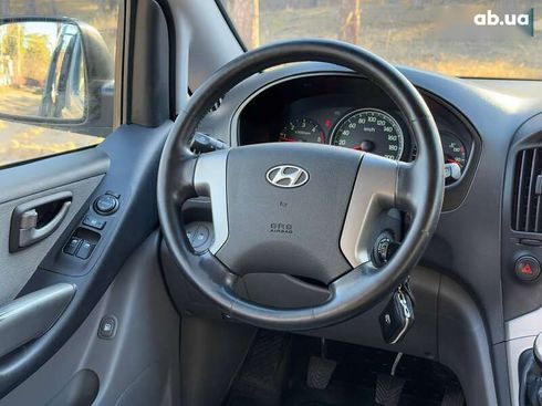 Hyundai H-1 2015 - фото 24