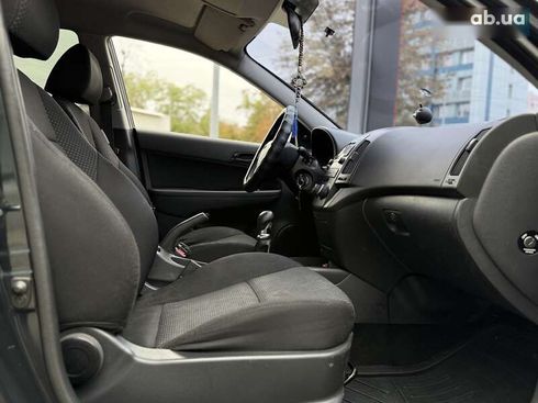 Hyundai i30 2010 - фото 11