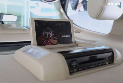 Toyota Sequoia 2012 - фото 23