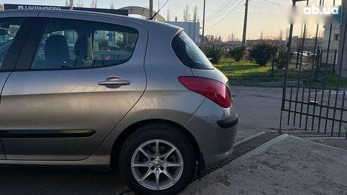 Peugeot 308 2011 - фото 9