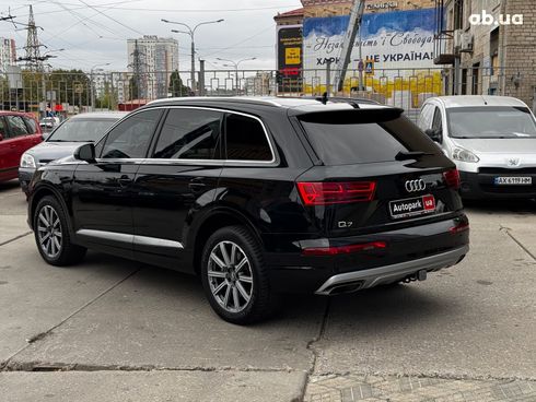 Audi Q7 2018 черный - фото 5