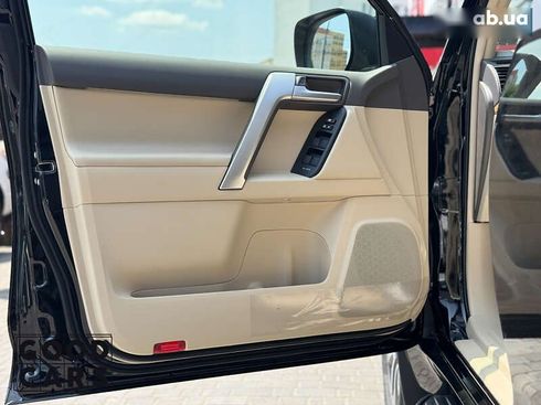 Toyota Land Cruiser Prado 2021 - фото 17