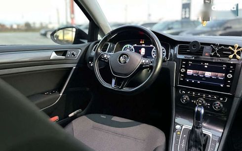 Volkswagen e-Golf 2019 - фото 25