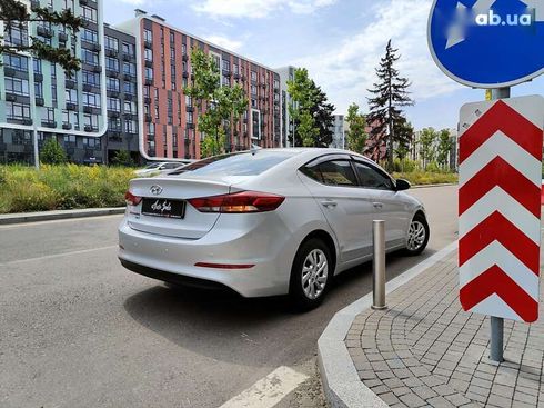 Hyundai Elantra 2016 - фото 24