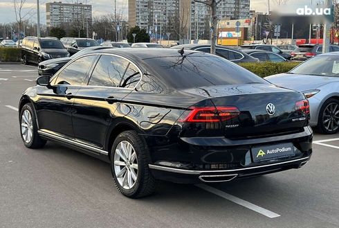 Volkswagen Passat 2016 - фото 10