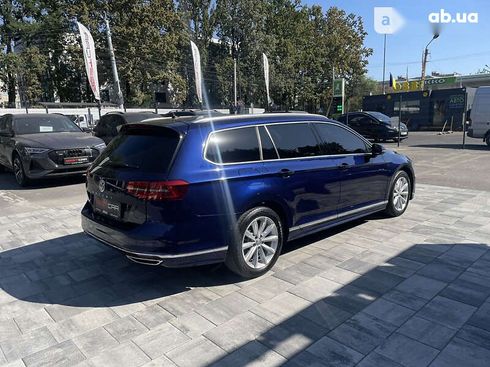 Volkswagen Passat 2018 - фото 14