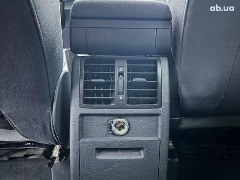 Volkswagen Touran 2009 белый - фото 37