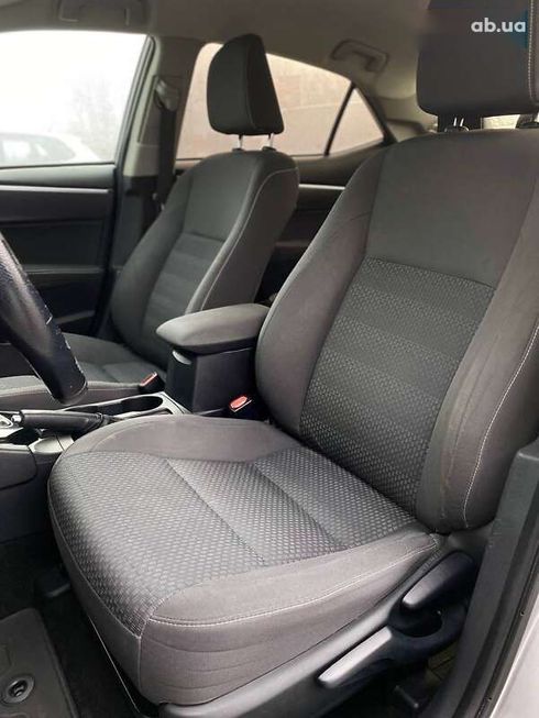Toyota Corolla 2017 - фото 26