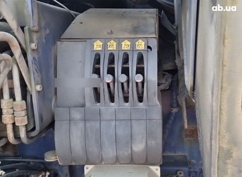 Volvo 320 2010 - фото 10