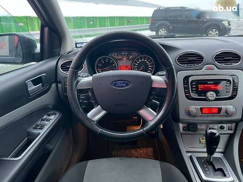 Ford Focus 2010 - фото 14