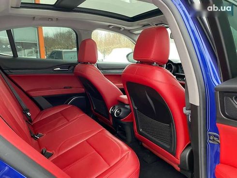 Alfa Romeo Stelvio 2020 - фото 26