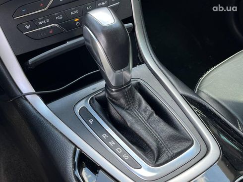 Ford Edge 2017 белый - фото 47