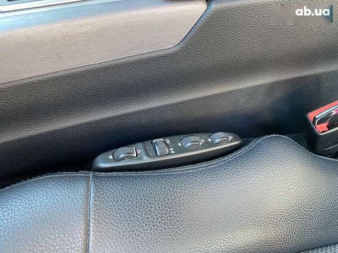 Mercedes-Benz E-Класс 2010 - фото 21