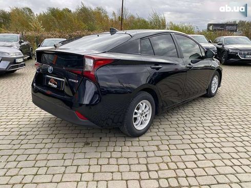 Toyota Prius 2022 - фото 7