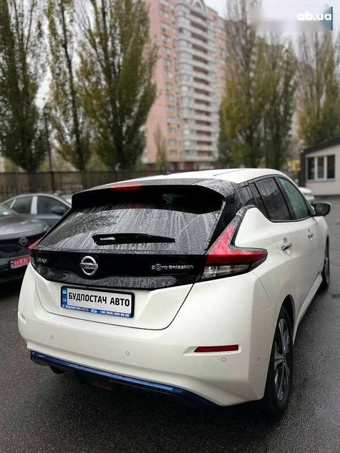 Nissan Leaf 2019 - фото 11