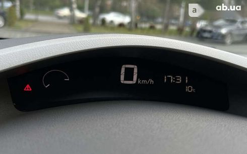 Nissan Leaf 2011 - фото 18