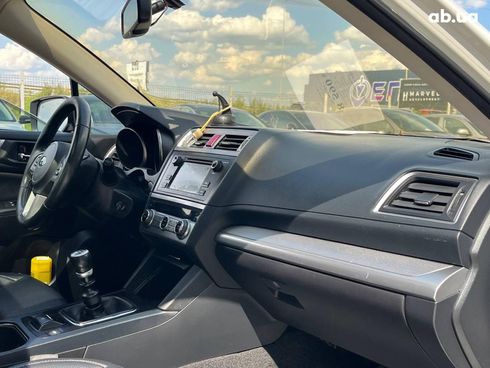Subaru Legacy 2014 белый - фото 20
