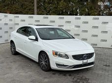 Продаж вживаних Volvo S60 2015 року - купити на Автобазарі